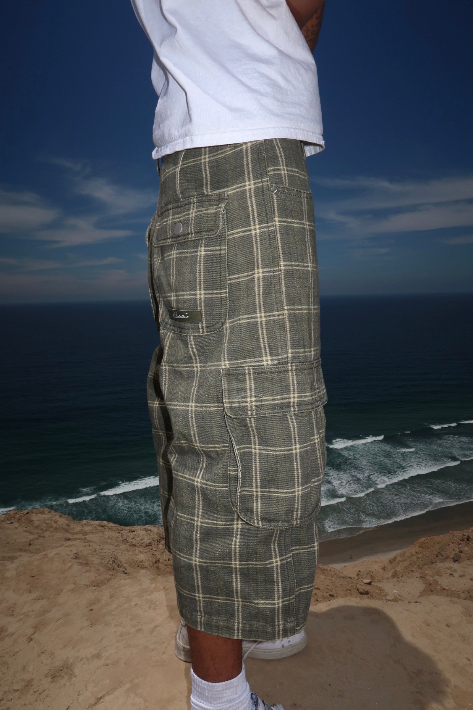 "olive plaid short"